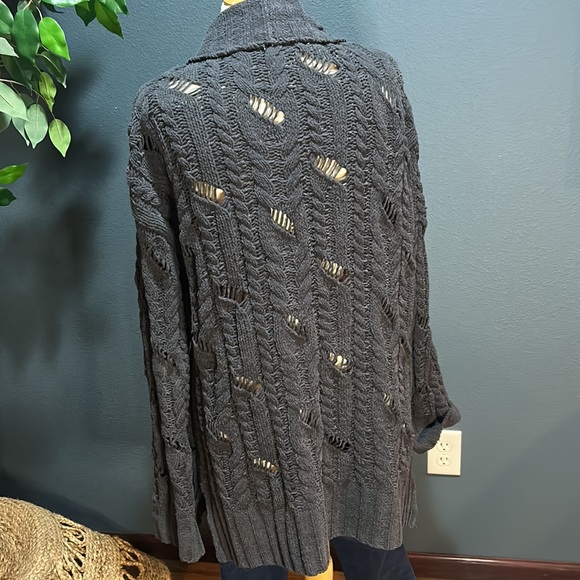 Women’s Distressed chunky cardigan size L - Picture 3 of 8